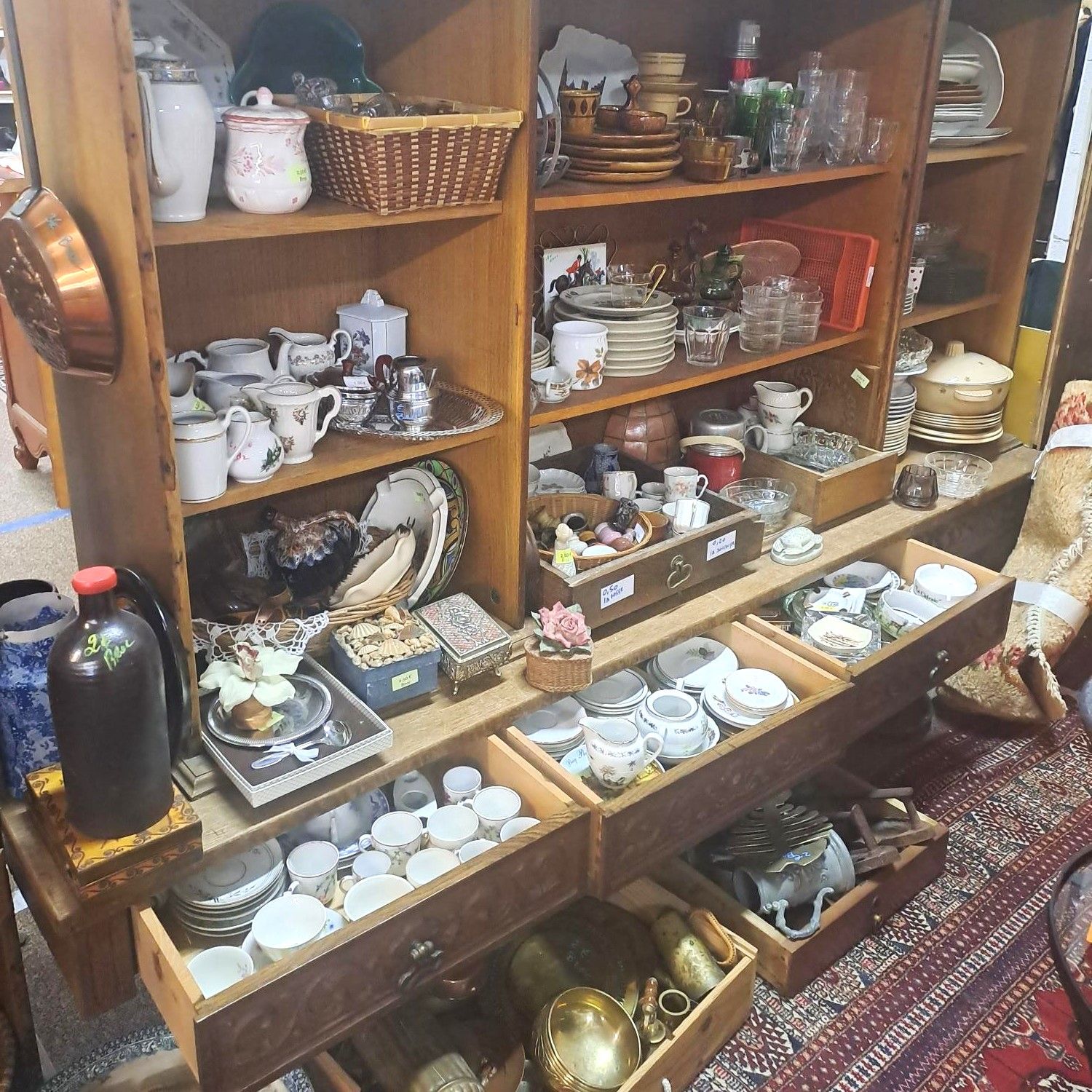 Vaisselle en ressourcerie